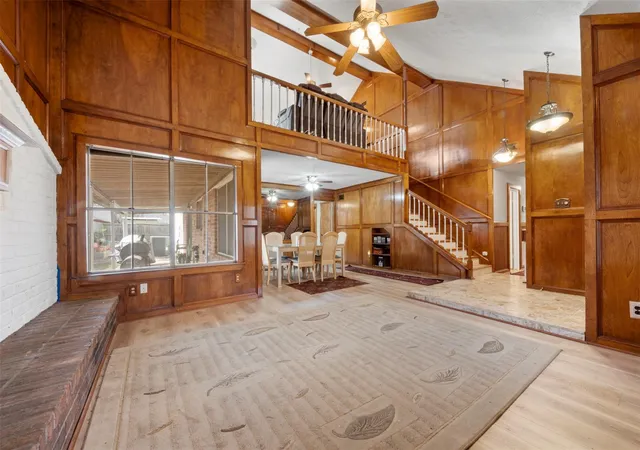 4th image of 10614 Huntington Point Dr, Houston, TX 77099 | MLS# 65137105