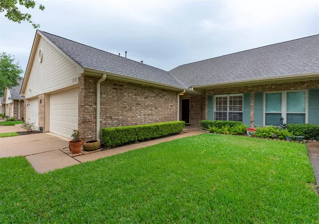 3rd image of 3535 Teakwood Dr, Pearland, TX 77584 | MLS# 32631376