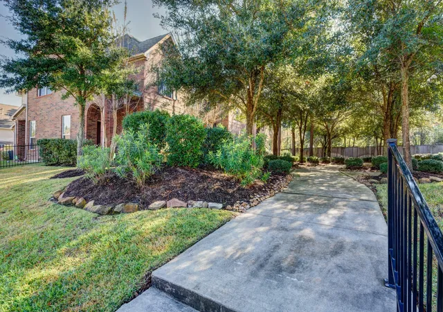 Photo 2 of Townhouse for sale at 10 Bettina Ln, Spring, TX 77382 | MLS# 89419674 | Listing updated on 2026-06-08