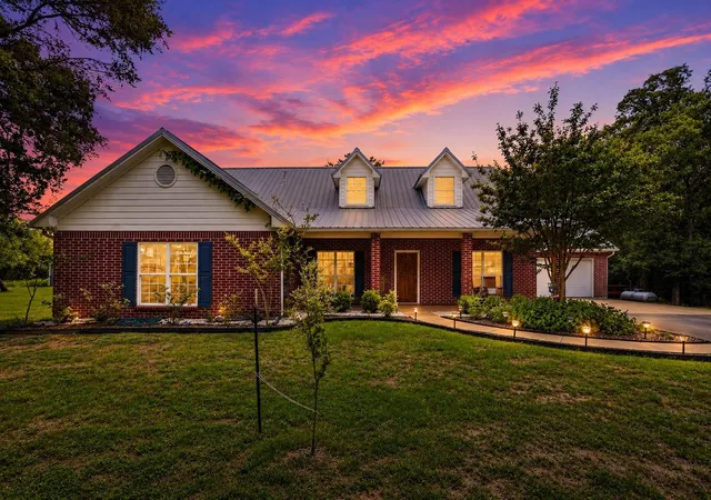 Homes for sale in College Station, TX | 5064 Holleman Dr S, College Station, TX 77845 | MLS# 54495850