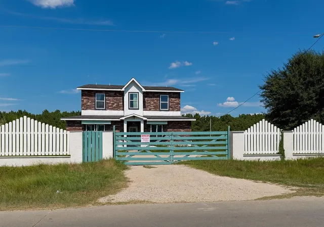 1st image of 805 County Road 3550, Cleveland, TX 77327 | MLS# 62669288