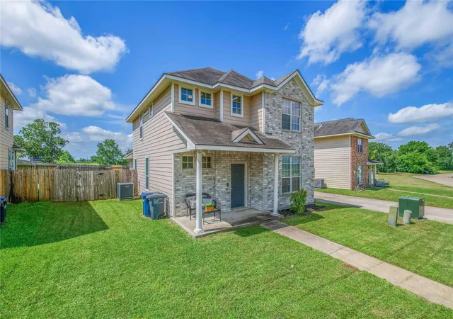 2nd image of 4124 Mcfarland Dr, College Station, TX 77845 | MLS# 77179524