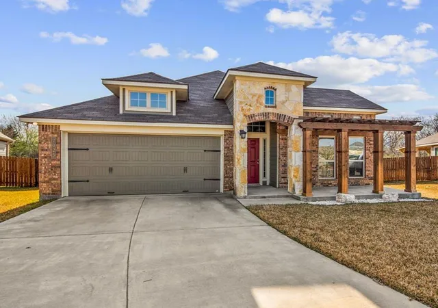Photo 1 of Single family home for sale at 2025 Jester Trl, Bryan, TX 77807 | MLS# 20574409 | Listing updated on 2026-03-25