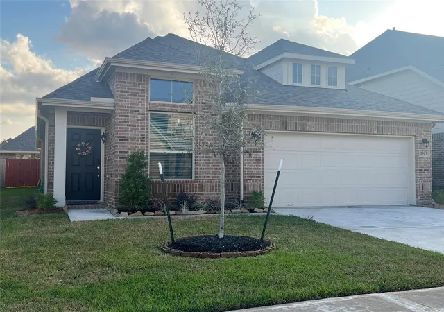 Photo 1 of Single family home for sale at 2923 Painted Sunrise Trl, Houston, TX 77045 | MLS# 7060342 | Listing updated on 2026-09-09