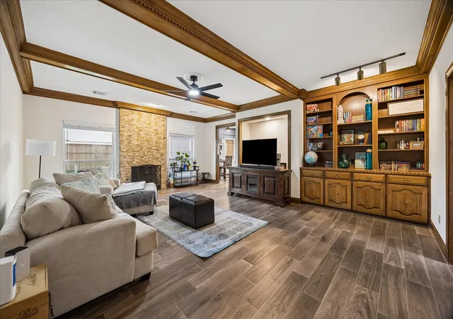 Photo 1 of Sale Pending at 3811 Trappers Forest Dr, Houston, TX 77088 | MLS# 46290288 | Listing updated on 2026-09-13
