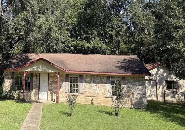 Photo 1 of Single family home for sale at 1821 Live Oak Dr, Conroe, TX 77301 | MLS# 67396678 | Listing updated on 2026-06-17