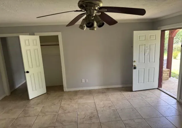 Photo 3 of Single family home for sale at 1821 Live Oak Dr, Conroe, TX 77301 | MLS# 67396678 | Listing updated on 2026-06-17