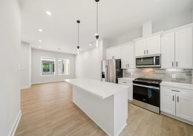 Photo 2 of Sale Pending at 1412 Cedar Post Ln, Houston, TX 77055 | MLS# 31972207 | Listing updated on 2026-08-19