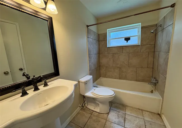 4th image of 12850 Westella Dr, Houston, TX 77077 | MLS# 59406553