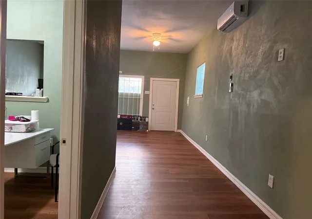 5th image of 6325 Cullen Blvd, Houston, TX 77021 | MLS# 73630641
