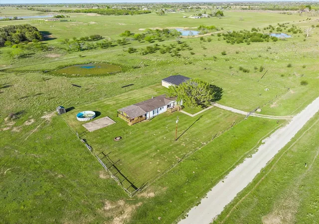 23rd image of 41230 Delma Rd, Hempstead, TX 77445 | MLS# 88752410