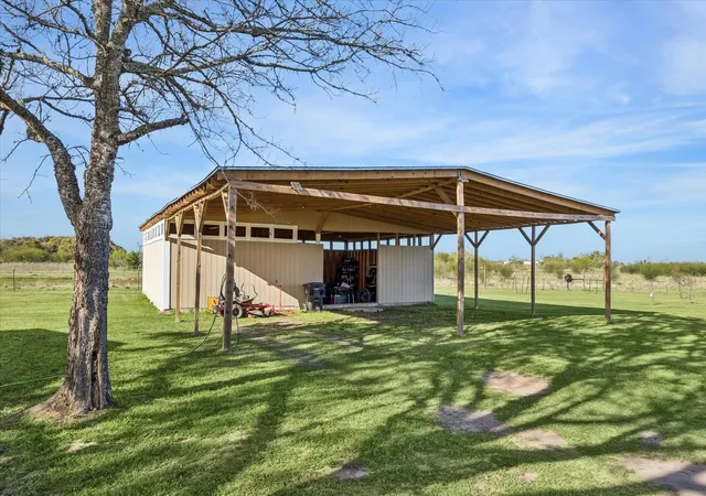 2nd image of 41230 Delma Rd, Hempstead, TX 77445 | MLS# 88752410
