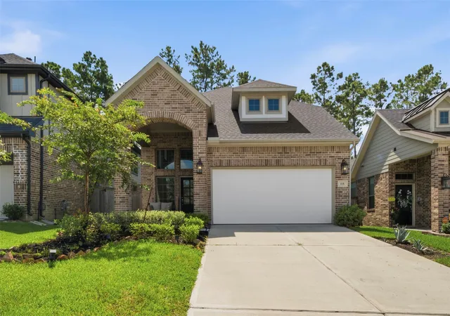 Photo 3 of Single family home for sale at 115 Lukewood Cir, Willis, TX 77318 | MLS# 2452381 | Listing updated on 2026-09-19