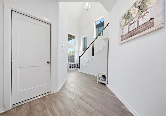 Photo 4 of Single family home for sale at 115 Lukewood Cir, Willis, TX 77318 | MLS# 2452381 | Listing updated on 2026-09-19