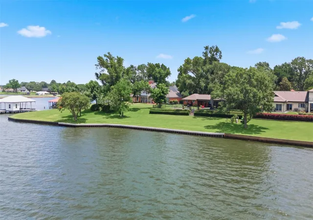 Homes for sale in Bullard, TX | 130 Marina Dr, Bullard, TX 75757 | MLS# 56330381
