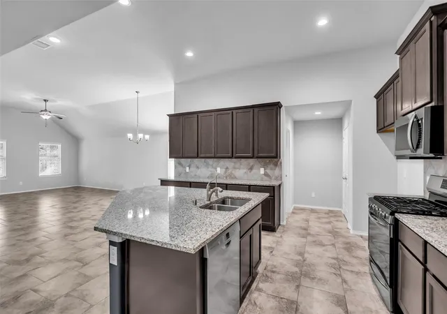 Photo 3 of Single family home for sale at 7417 Mango Orchard Ln, Conroe, TX 77304 | MLS# 15328078 | Listing updated on 2026-08-26