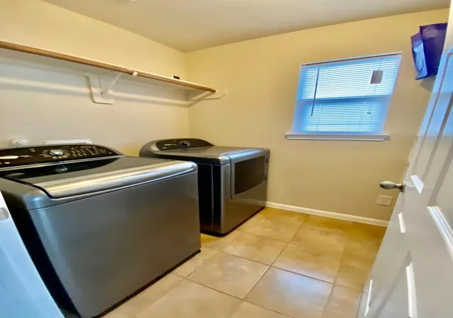 2nd image of 19434 Plantation Cove Ln, Katy, TX 77449 | MLS# 60240141