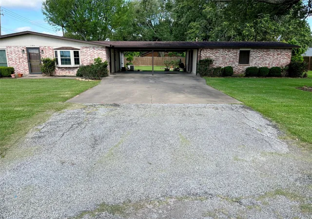 3rd image of 103 Greenbriar Dr, Wharton, TX 77488 | MLS# 5727150