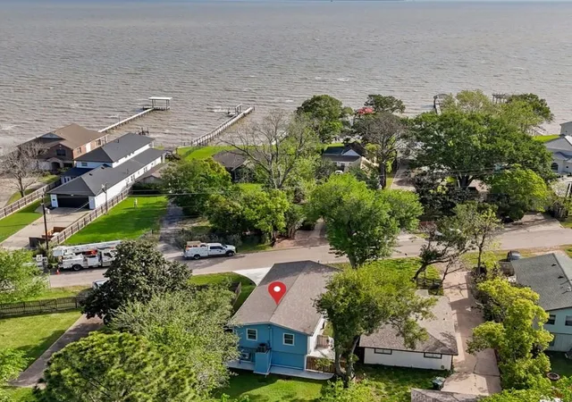 1st image of 3802 Bayshore Dr, Bacliff, TX 77518 | MLS# 80007395