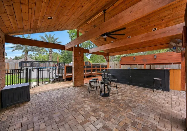 Photo 3 of Single family home for sale at 1018 Londonderry Ave, Friendswood, TX 77546 | MLS# 47614488 | Listing updated on 2026-08-26