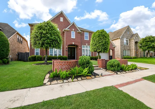 1st image of 826 Delford Wy, Sugar Land, TX 77479 | MLS# 21985608