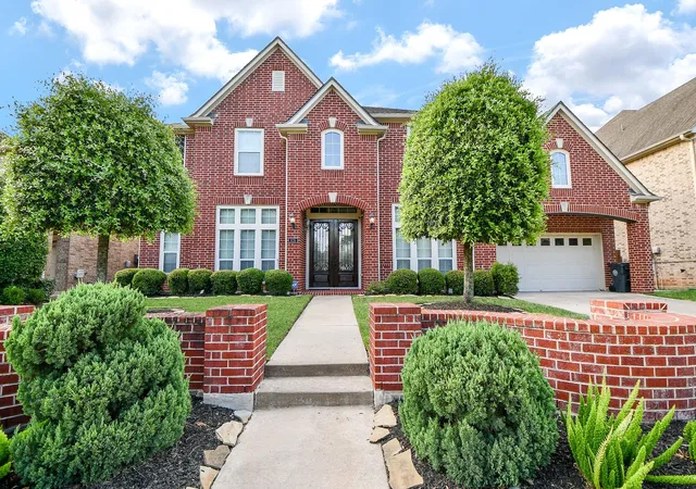 Photo 3 of Single family home for sale at 826 Delford Wy, Sugar Land, TX 77479 | MLS# 21985608 | Listing updated on 2026-10-04