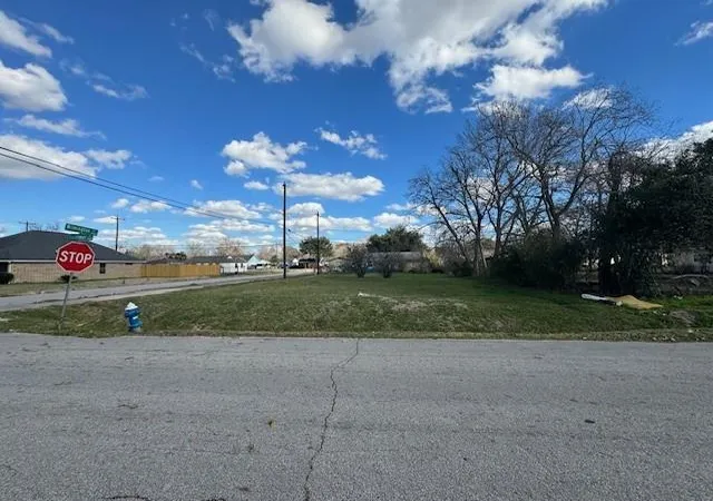 Photo 2 of Land for sale at 0 Wilmington St, Houston, TX 77051 | MLS# 80432865 | Listing updated on 2026-04-13