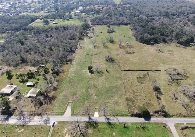 Photo 3 of Land for sale at 320 W Pleasant St, Brazoria, TX 77422 | MLS# 43939482 | Listing updated on 2026-06-06