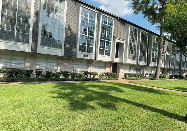 23rd image of 12633 Memorial Dr #74, Houston, TX 77024 | MLS# 2998066