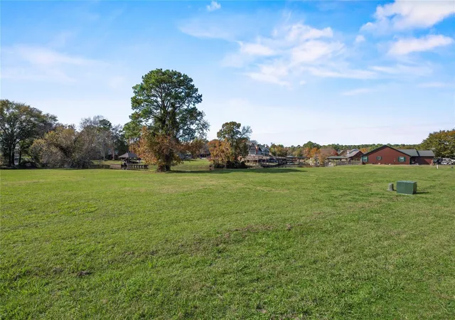 Photo 3 of Land for sale at 60 Wildwood Lake Dr, Huntsville, TX 77340 | MLS# 65256793 | Listing updated on 2026-08-31