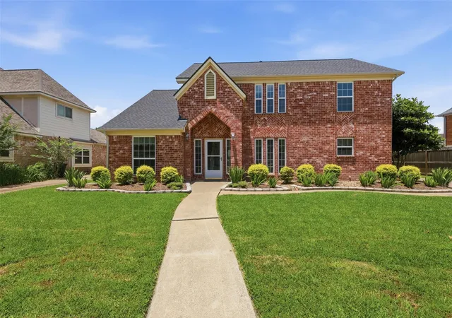 Photo 3 of Single family home for sale at 19803 Oak Briar Dr, Humble, TX 77346 | MLS# 82964611 | Listing updated on 2026-08-30