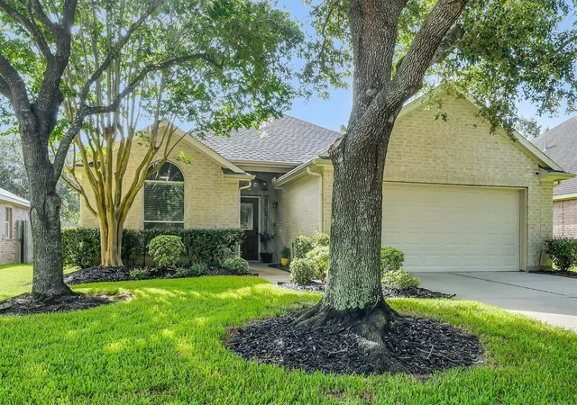 Photo 1 of Sale Pending at 4934 Royal Arbor Ln, Houston, TX 77084 | MLS# 72525164 | Listing updated on 2026-09-03