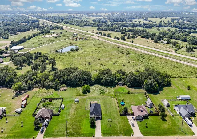 Photo 2 of Single family home for sale at 4064 Green Pastures, North Zulch, TX 77872 | MLS# 51688804 | Listing updated on 2026-08-27