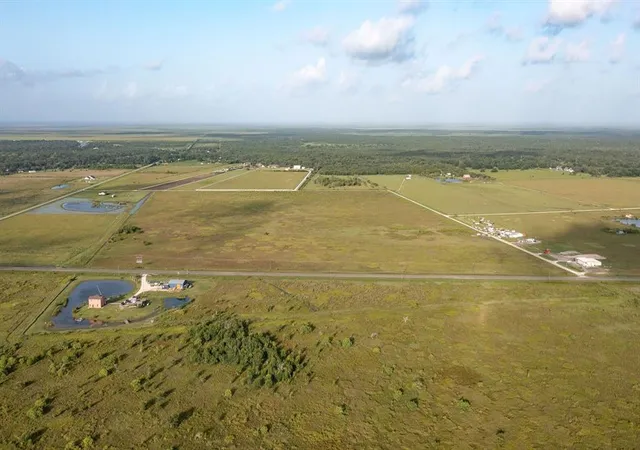 1st image of 19 Clements Rd, Bay City, TX 77414 | MLS# 86881178