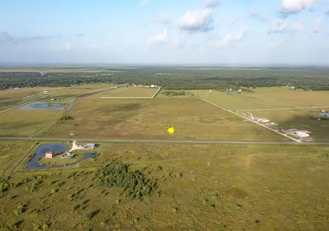 2nd image of 19 Clements Rd, Bay City, TX 77414 | MLS# 86881178
