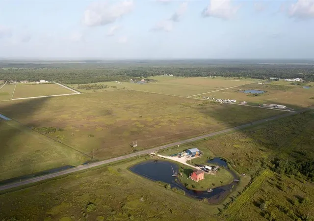 4th image of 19 Clements Rd, Bay City, TX 77414 | MLS# 86881178