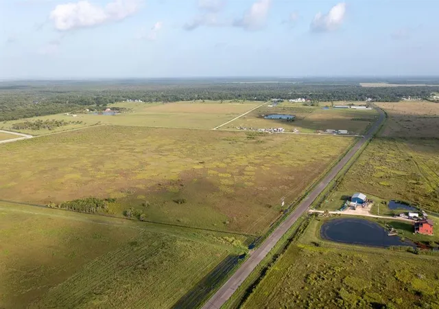 5th image of 19 Clements Rd, Bay City, TX 77414 | MLS# 86881178