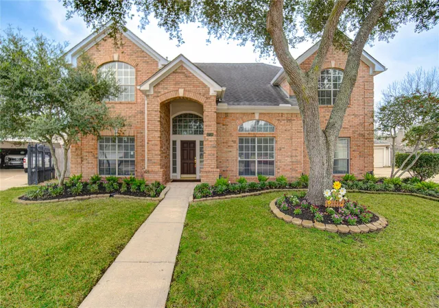 Photo 1 of Single family home for sale at 1730 Monvale Ln, Sugar Land, TX 77479 | MLS# 10370876 | Listing updated on 2026-09-20