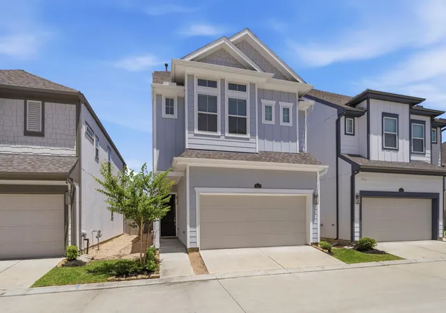 2nd image of 5604 Green Rise Ln, Houston, TX 77091 | MLS# 83509298