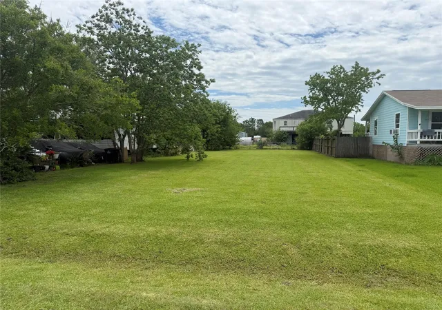 1st image of Na 8th, Dickinson, TX 77539 | MLS# 98766812