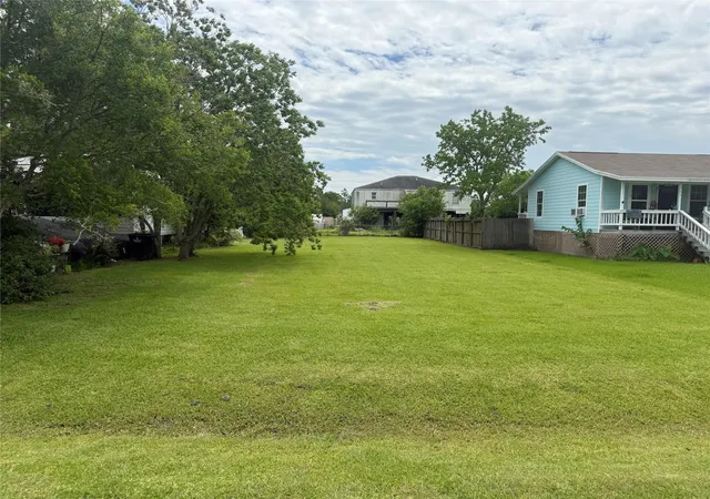 Photo 3 of Land for sale at 8th, Dickinson, TX 77539 | MLS# 98766812 | Listing updated on 2026-07-01