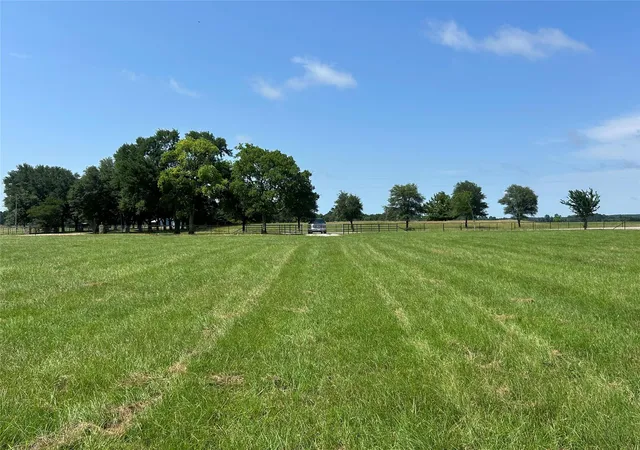 2nd image of 38645 Wiggins Rd, Hempstead, TX 77445 | MLS# 92387285