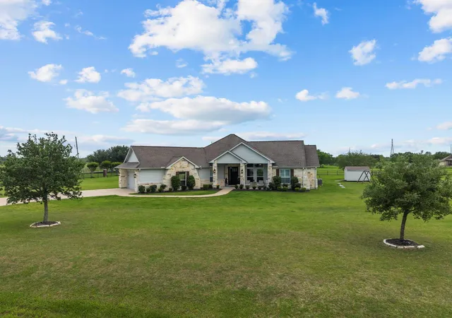 2nd image of 16003 Three Oaks Blvd, Santa Fe, TX 77517 | MLS# 69767085