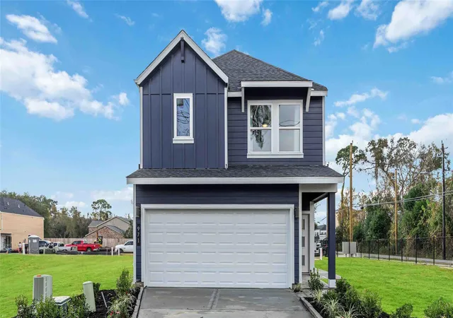 Photo 1 of Single family home for sale at 958 Green Vines Ln, Houston, TX 77091 | MLS# 62047608 | Listing updated on 2026-10-08