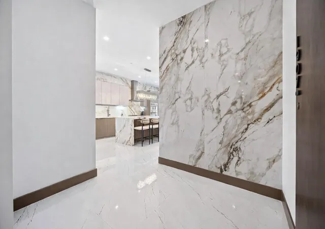 Photo 3 of Condo for sale at 1711 Allen Pkwy #1907, Houston, TX 77019 | MLS# 64674090 | Listing updated on 2026-08-28