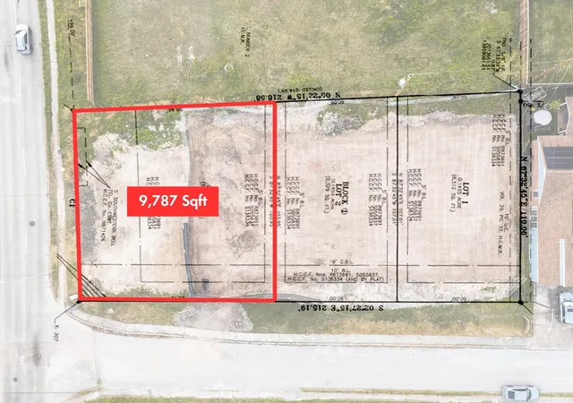 Photo 3 of Sale Pending at 2105 Mckean Dr, Houston, TX 77080 | MLS# 15301986 | Listing updated on 2026-09-18