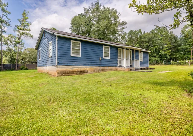 Photo 2 of Sale Pending at 91 Hulon Hall Ct, Cleveland, TX 77328 | MLS# 44244860 | Listing updated on 2026-09-10