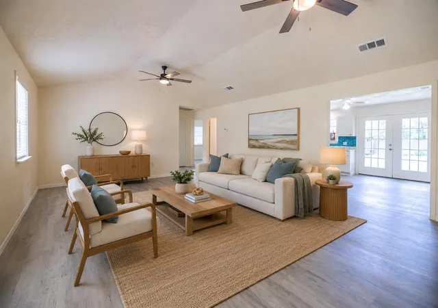 Photo 3 of Sale Pending at 91 Hulon Hall Ct, Cleveland, TX 77328 | MLS# 44244860 | Listing updated on 2026-09-10