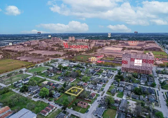 Photo 1 of Land for sale at 3229 Elgin St, Houston, TX 77004 | MLS# 10491378 | Listing updated on 2026-05-29