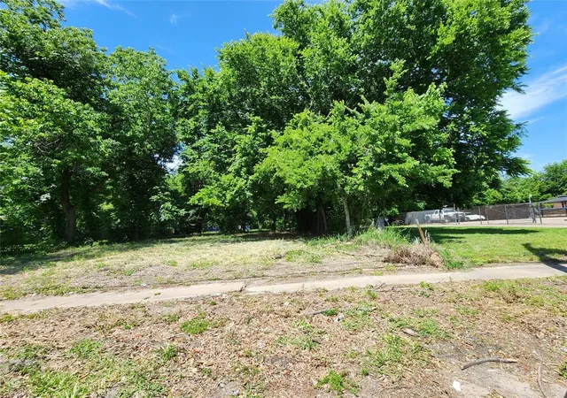 Photo 2 of Land for sale at 3229 Elgin St, Houston, TX 77004 | MLS# 10491378 | Listing updated on 2026-05-29